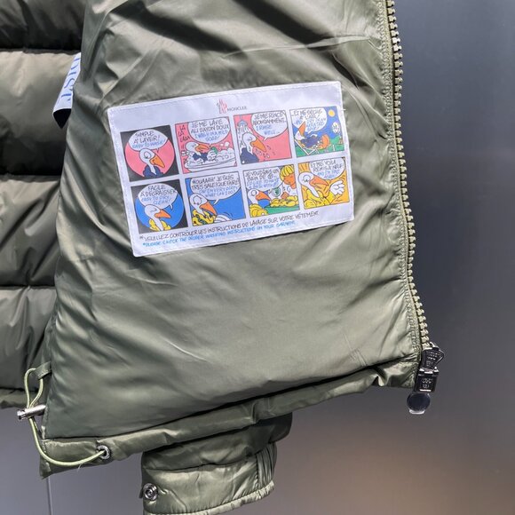 Moncler Olive Green Down Jacket – Authentic, Great Condition - Picture 8 of 11